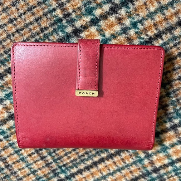Coach Handbags - Coach Red Wallet Kisslock Change Purse
